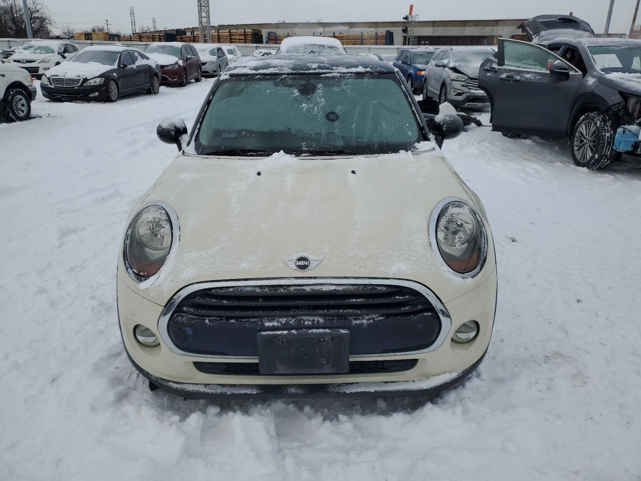 2017 MINI COOPER - Image 5
