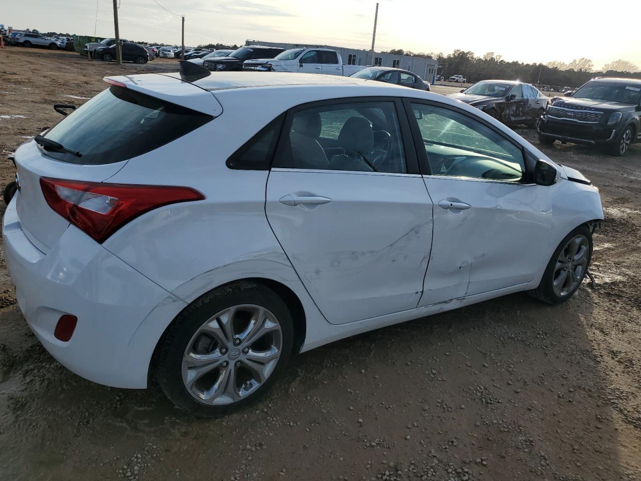 2013 HYUNDAI ELANTRA GT - Фото 3
