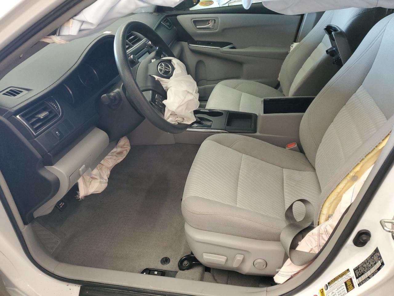 2017 TOYOTA CAMRY LE - Фото 7