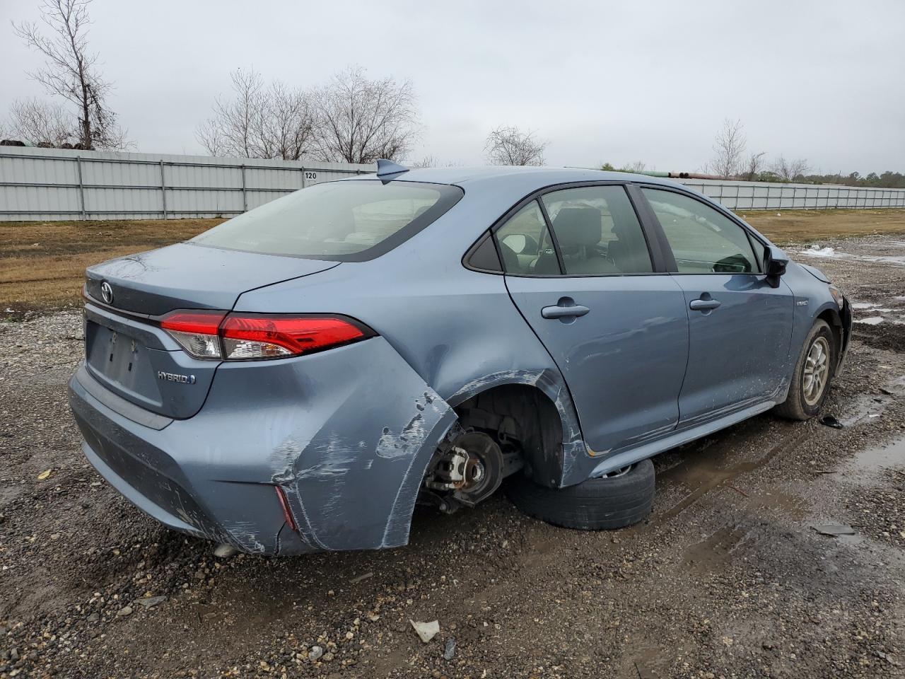 2021 TOYOTA COROLLA LE - Фото 3