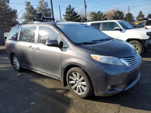2013 TOYOTA SIENNA XLE - Фото 4