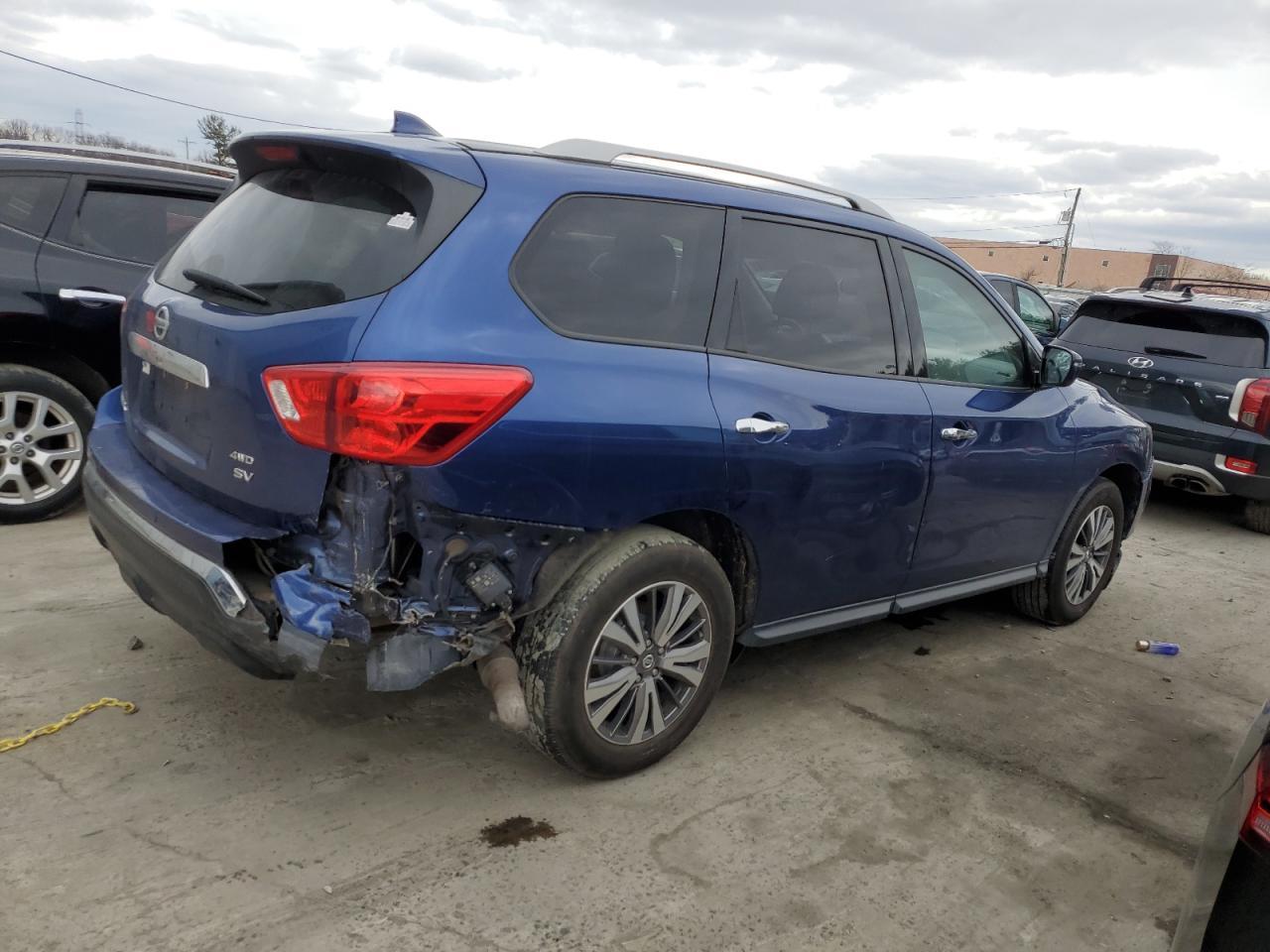 2019 NISSAN PATHFINDER - Фото 3