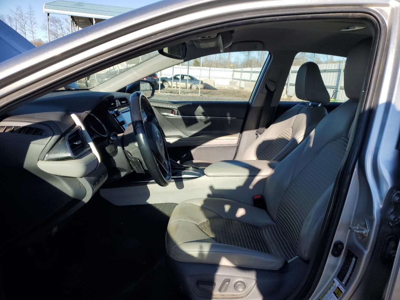 2020 TOYOTA CAMRY SE - Image 7