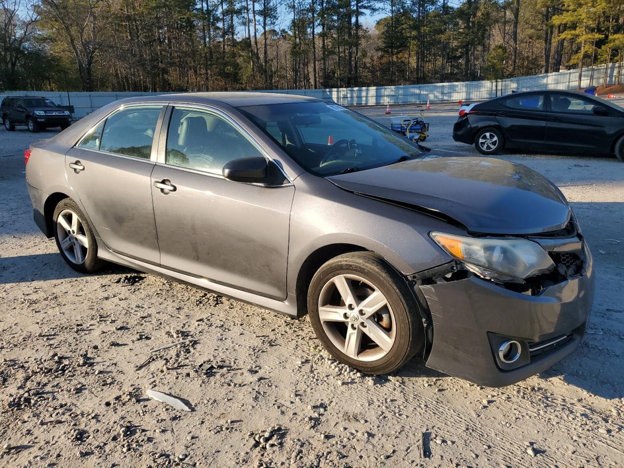 2014 TOYOTA CAMRY L - Фото 4