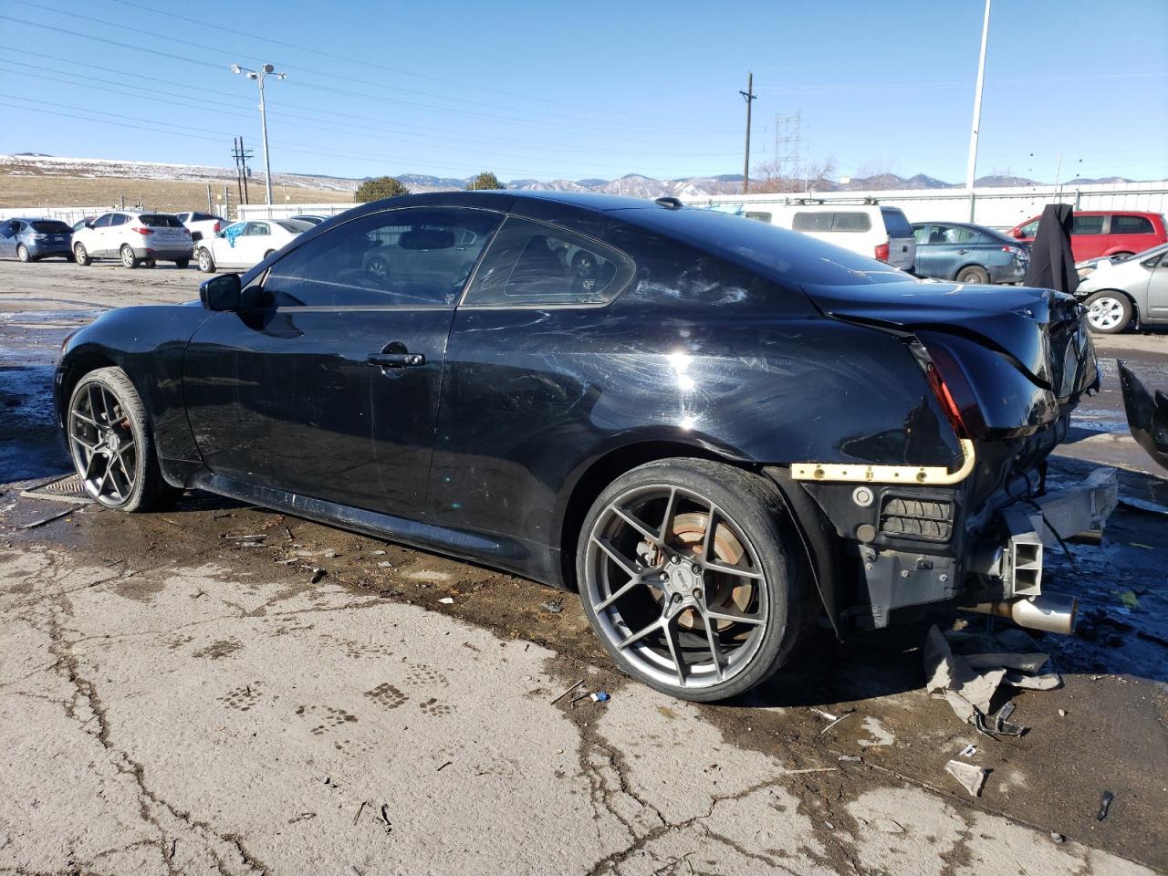 2011 INFINITI G37 - Фото 2