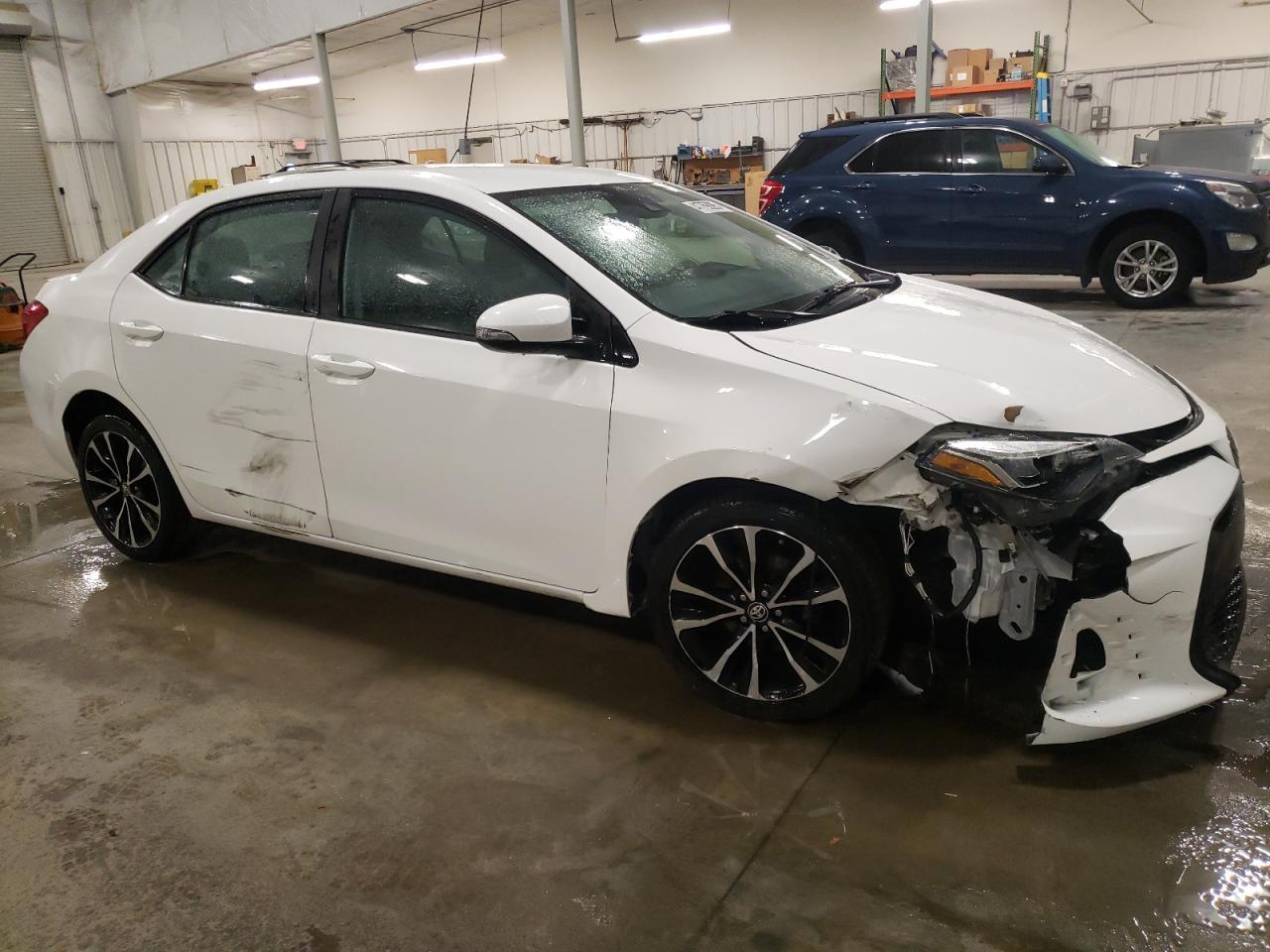 2019 TOYOTA COROLLA L - Фото 4