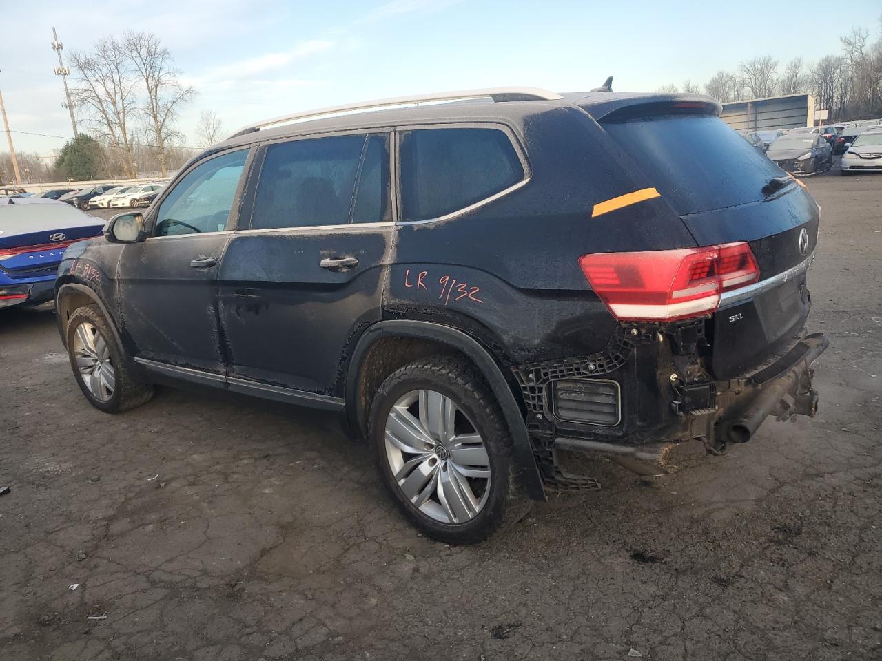 2019 VOLKSWAGEN ATLAS SEL - Image 2