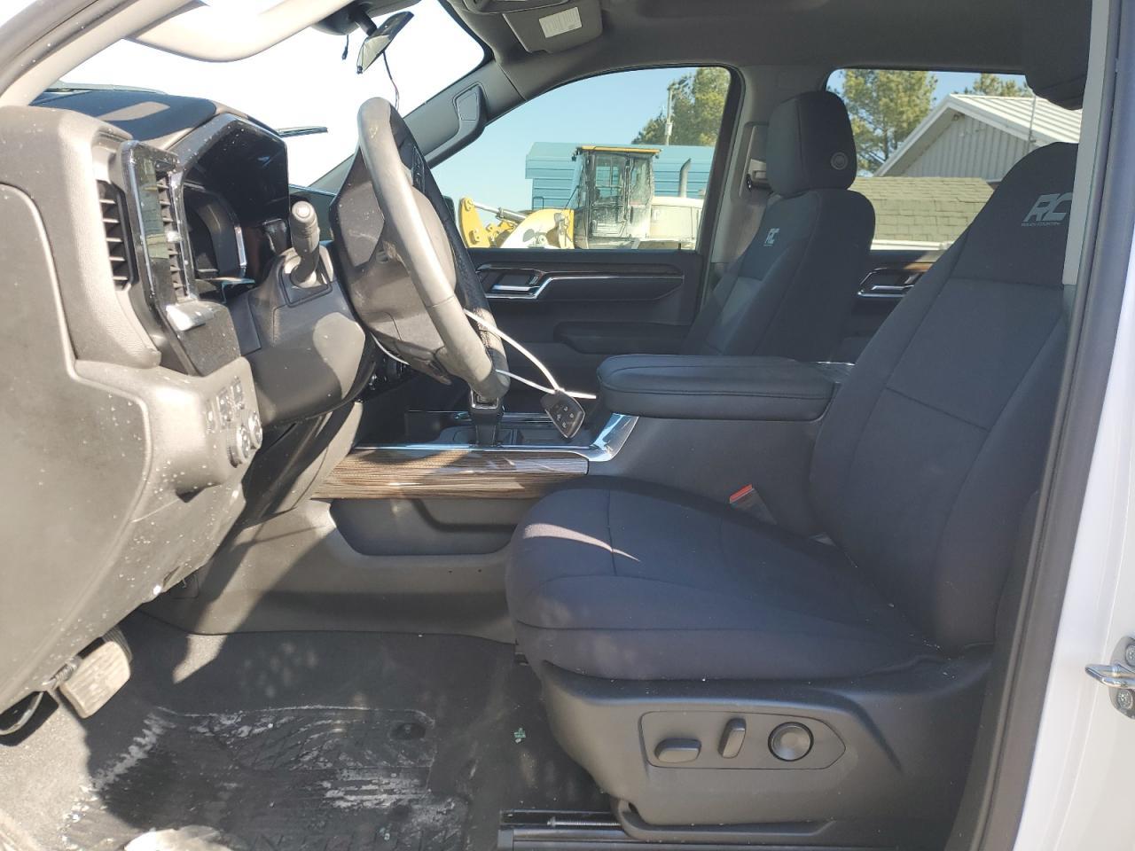2024 CHEVROLET SILVERADO - Фото 7