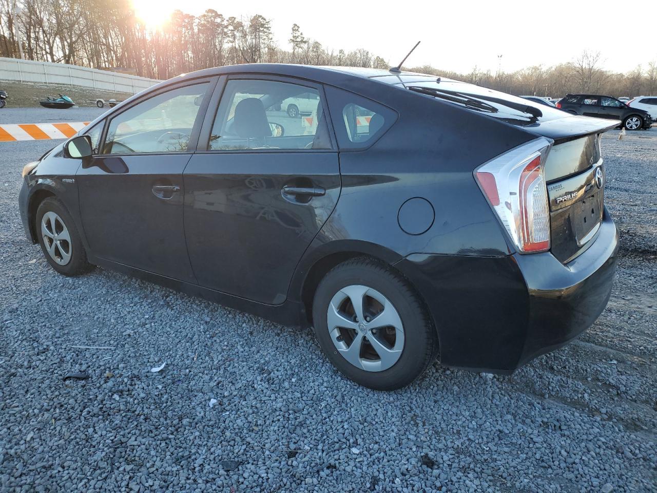 2013 TOYOTA PRIUS - Фото 2