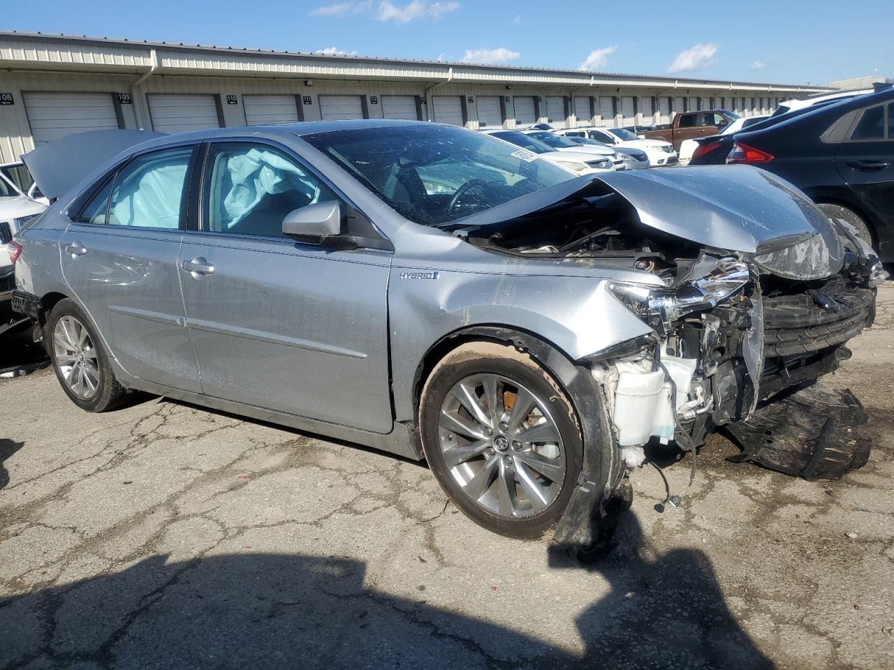 2017 TOYOTA CAMRY HYBR - Image 4