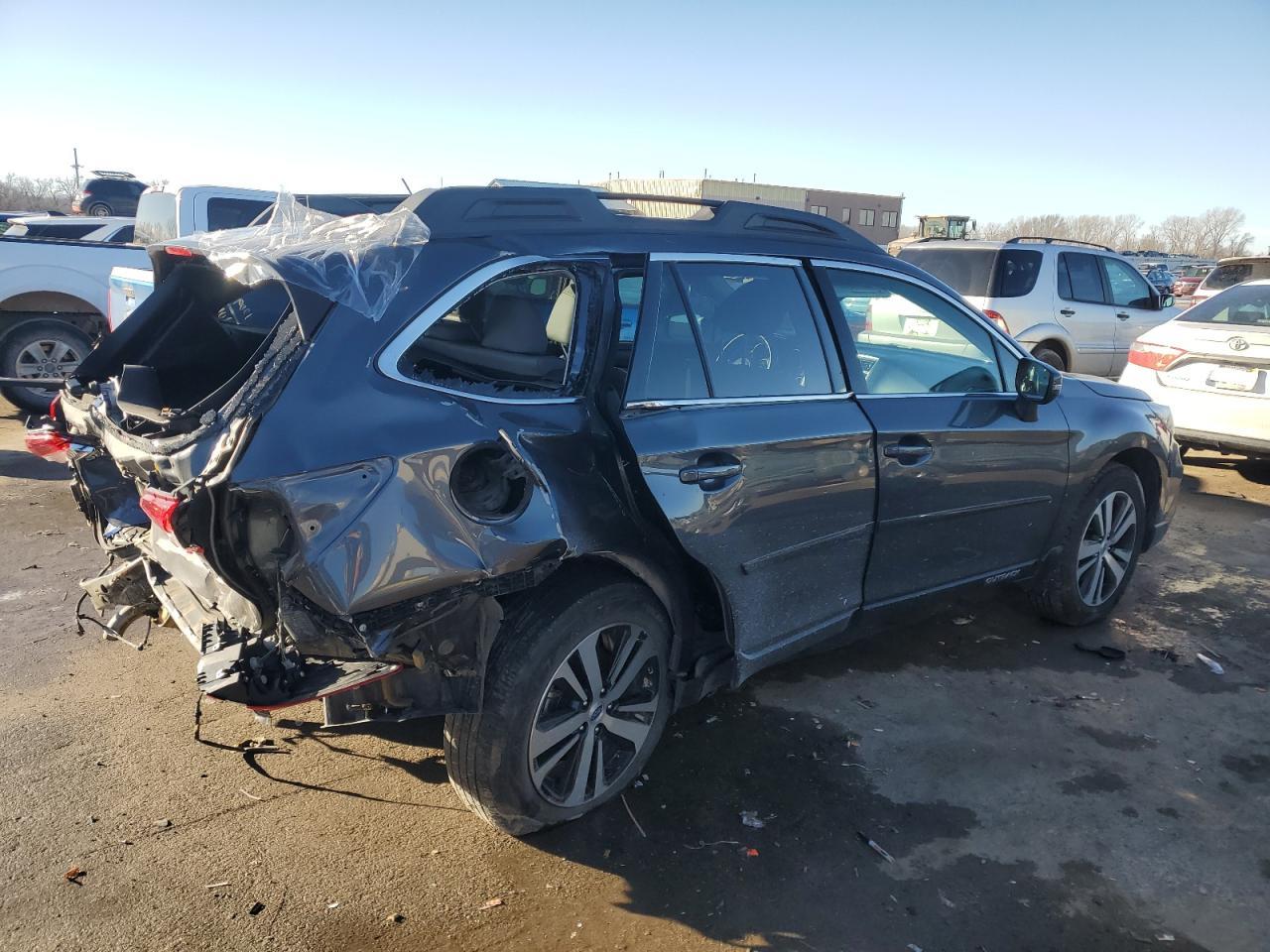 2018 SUBARU OUTBACK 2. - Image 3
