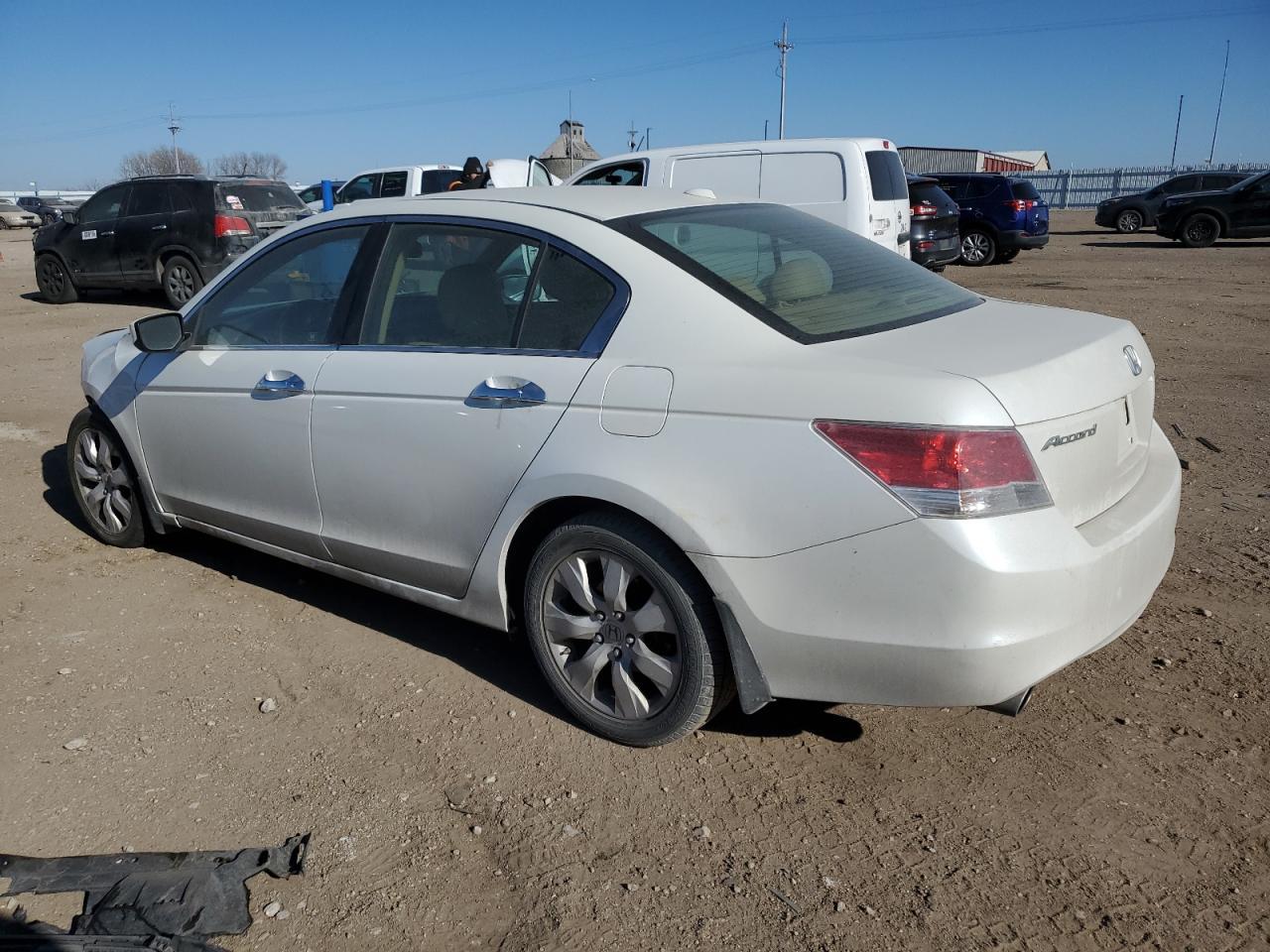 2010 HONDA ACCORD EXL - Image 2