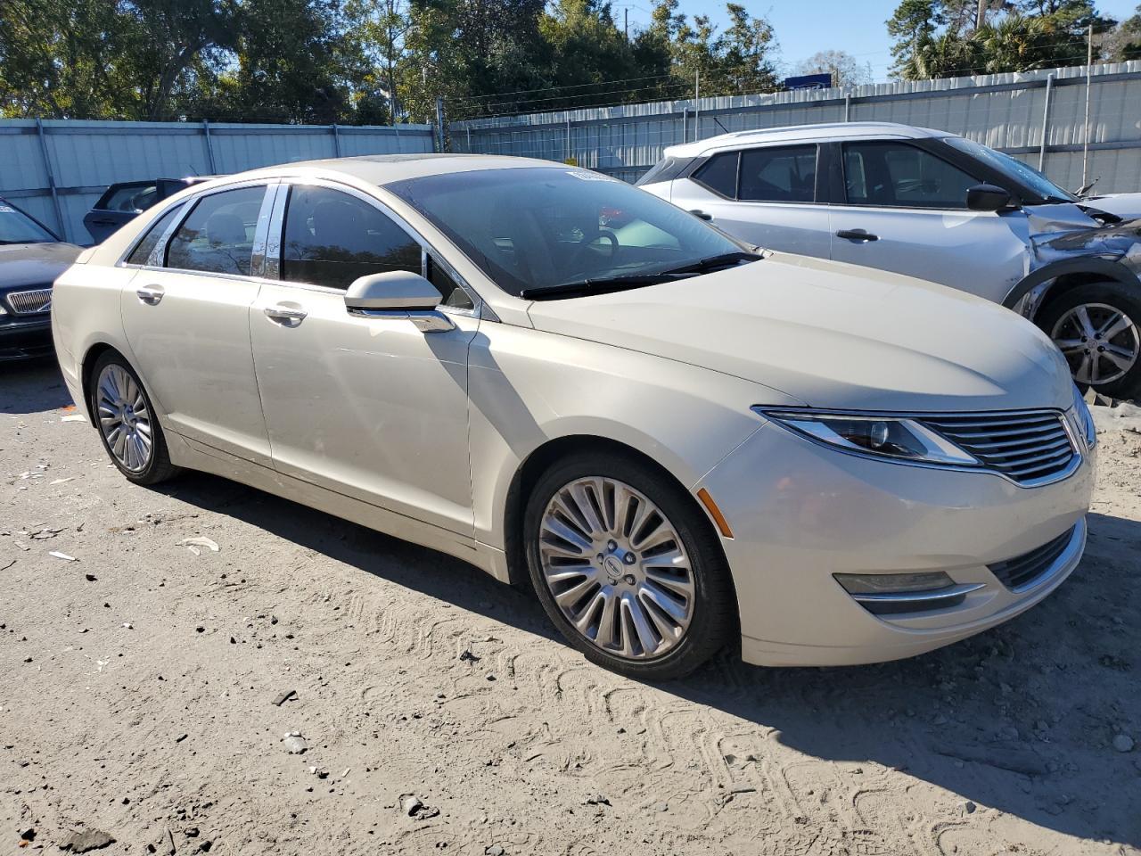 2014 LINCOLN MKZ - Image 4