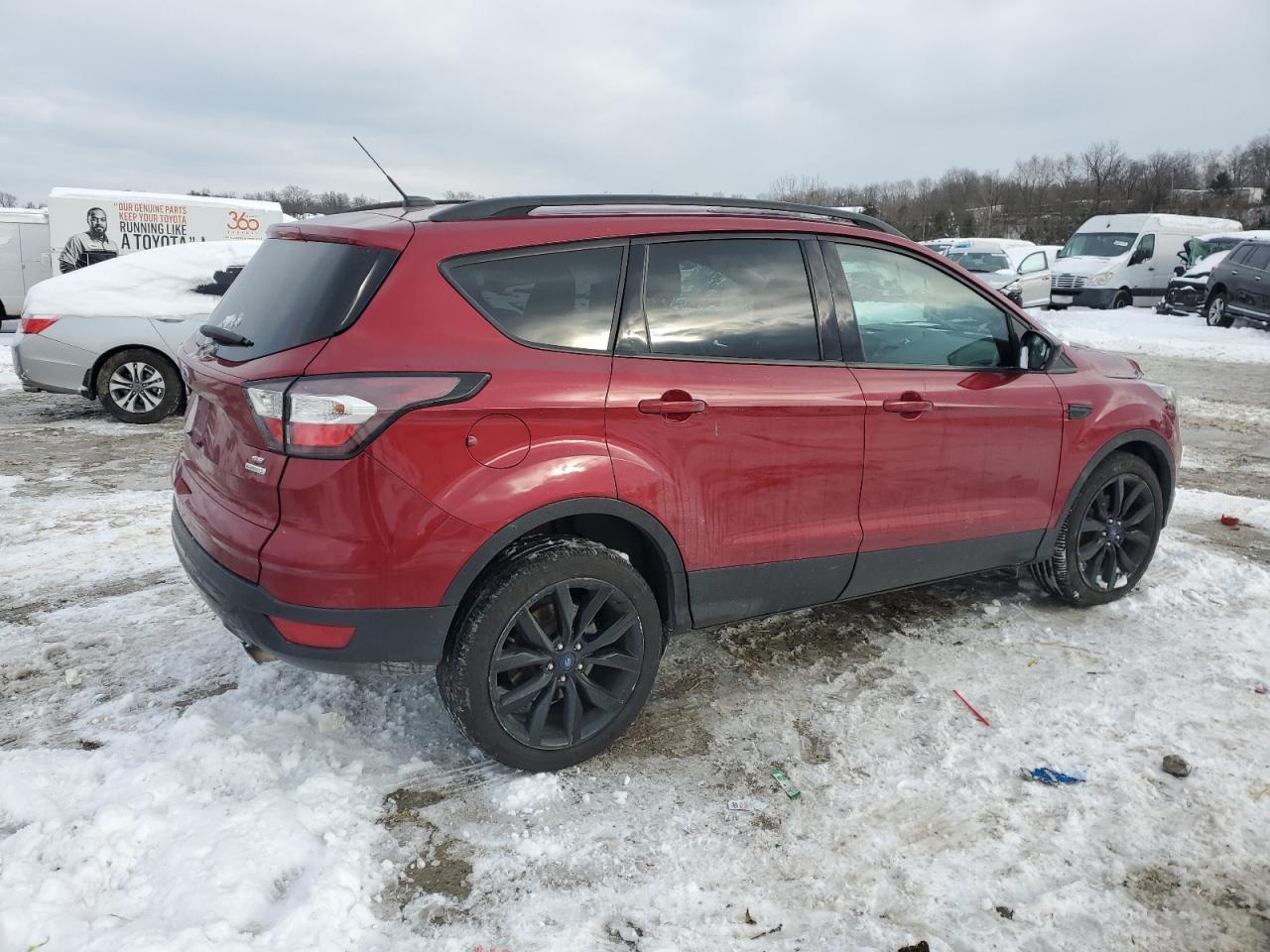 2017 FORD ESCAPE SE - Фото 3