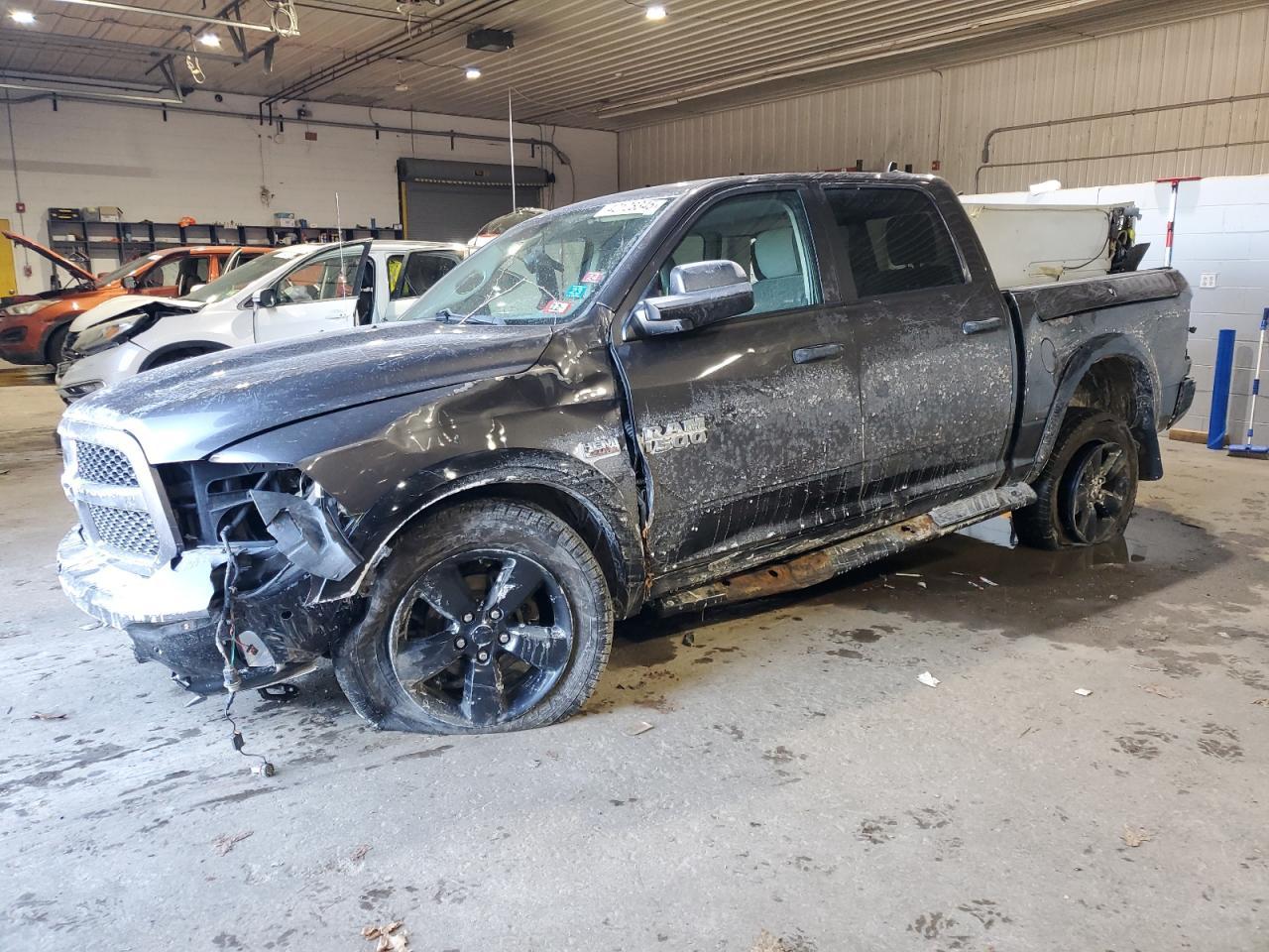 2014 RAM 1500 SLT