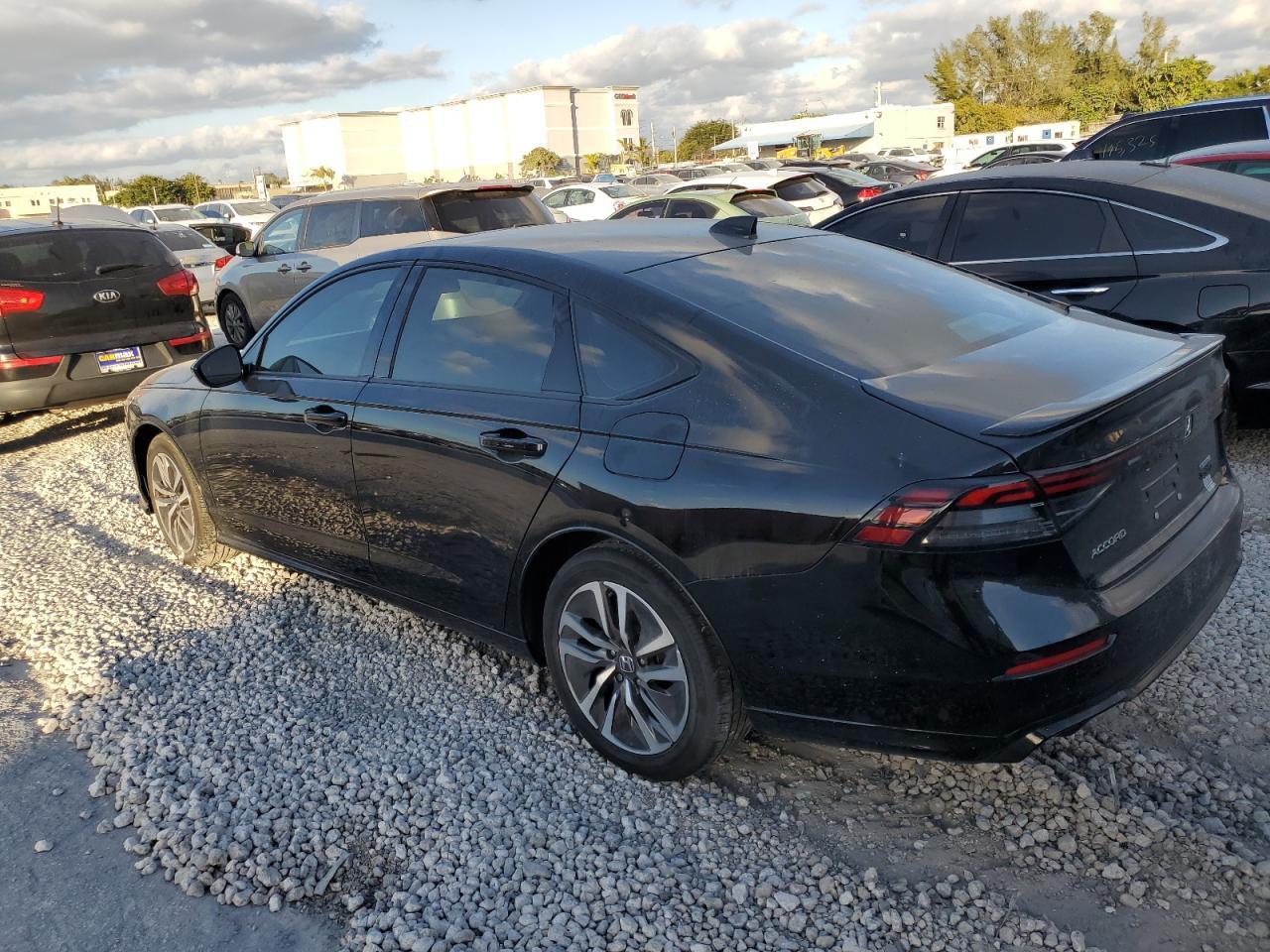 2024 HONDA ACCORD HYB - Image 2