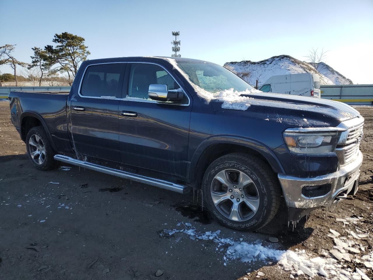 2019 RAM 1500 LARAM - Фото 4