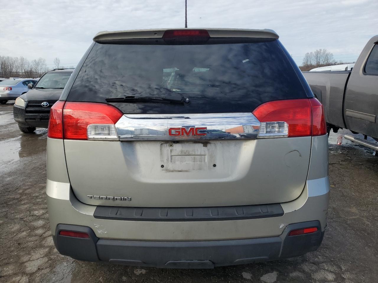 2013 GMC TERRAIN SL - Image 6