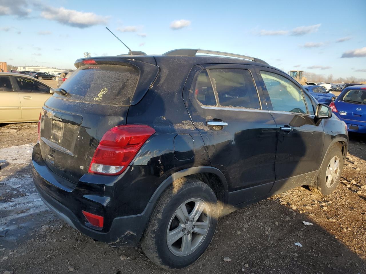 2019 CHEVROLET TRAX 1LT - Фото 3