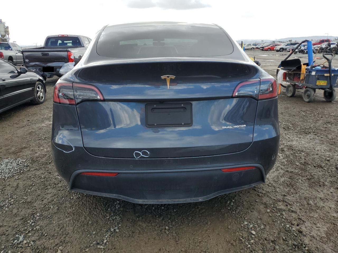 2022 TESLA MODEL Y - Фото 6