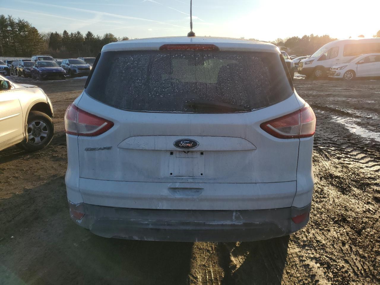 2015 FORD ESCAPE S - Image 6