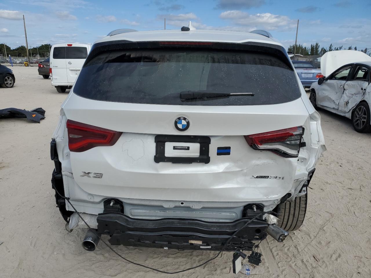 2019 BMW X3 XDRIVE3 - Фото 6