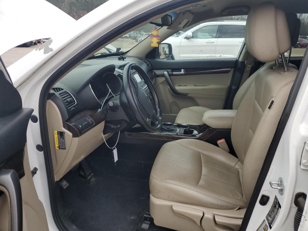 2015 KIA SORENTO LX - Image 7