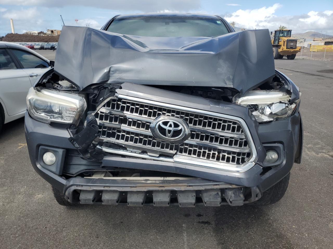 2017 TOYOTA TACOMA DOU - Фото 5