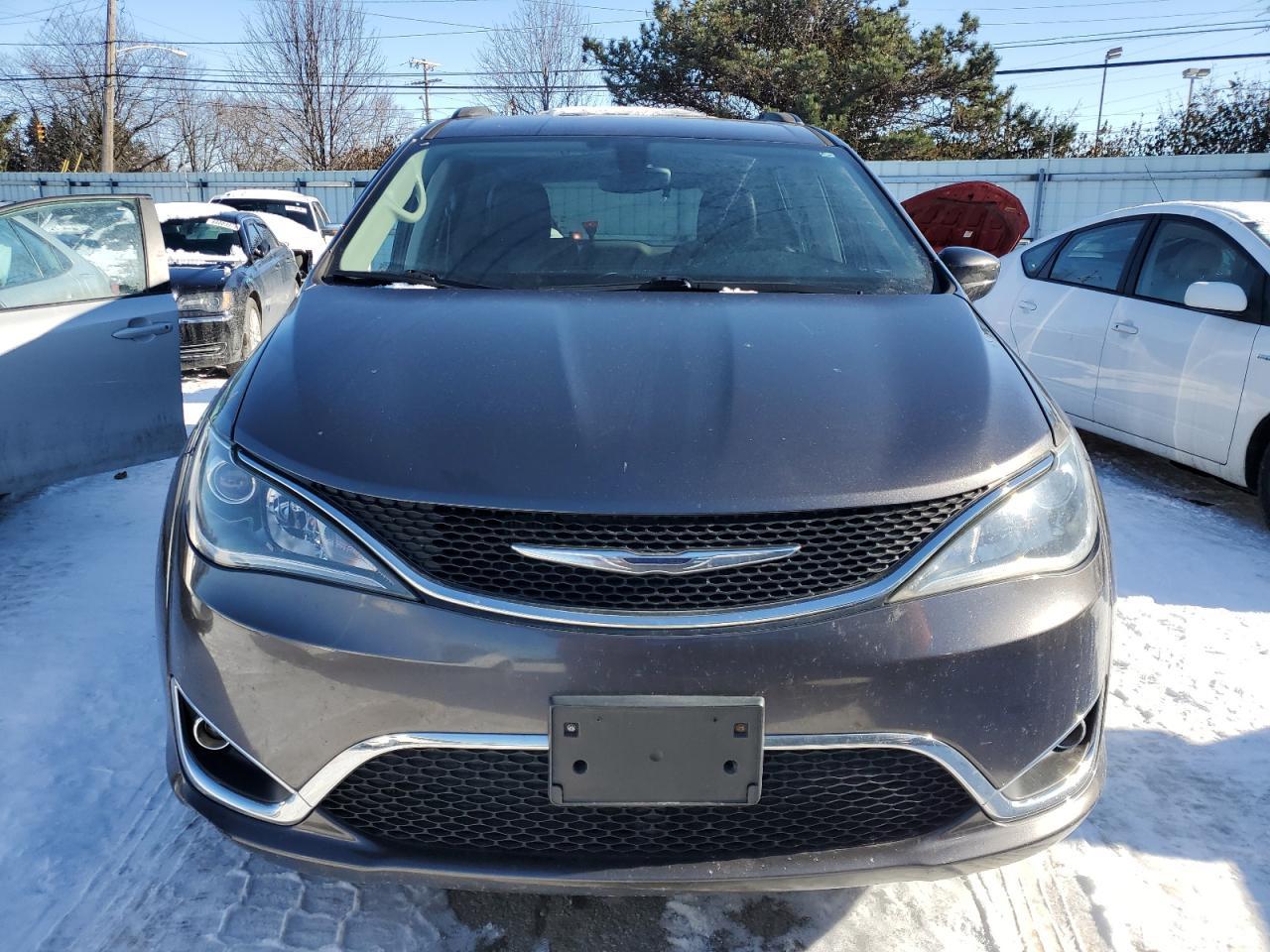 2017 CHRYSLER PACIFICA T - Image 5
