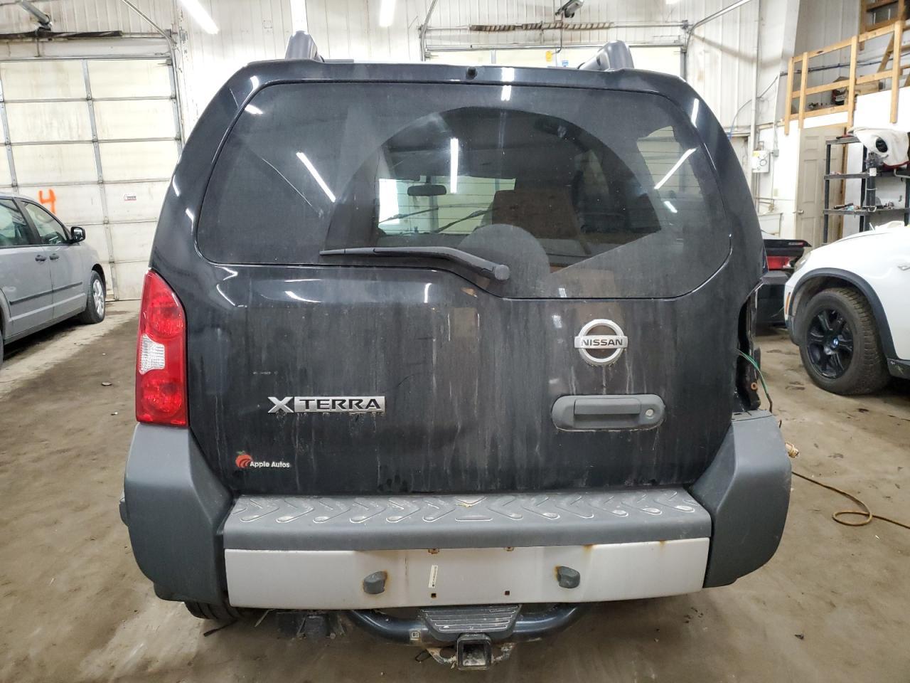 2013 NISSAN XTERRA X - Image 6