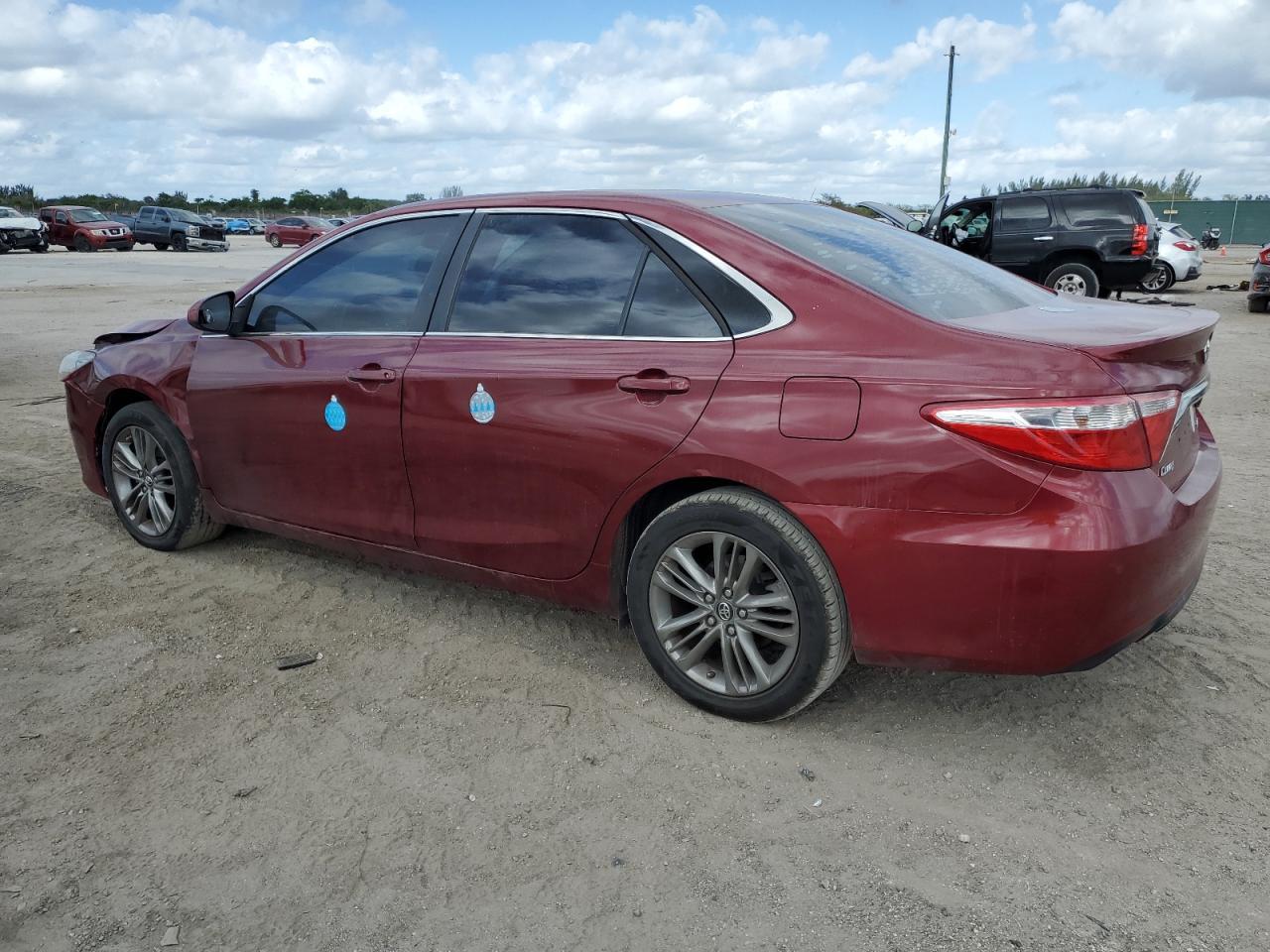 2017 TOYOTA CAMRY LE - Image 2