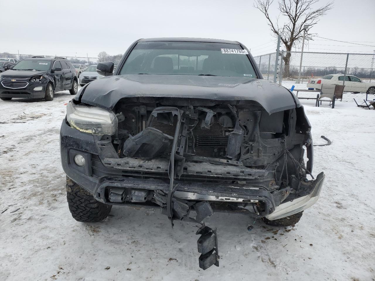 2017 TOYOTA TACOMA DOU - Фото 5