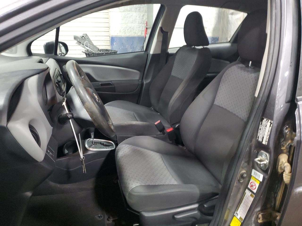 2016 TOYOTA YARIS L - Image 7