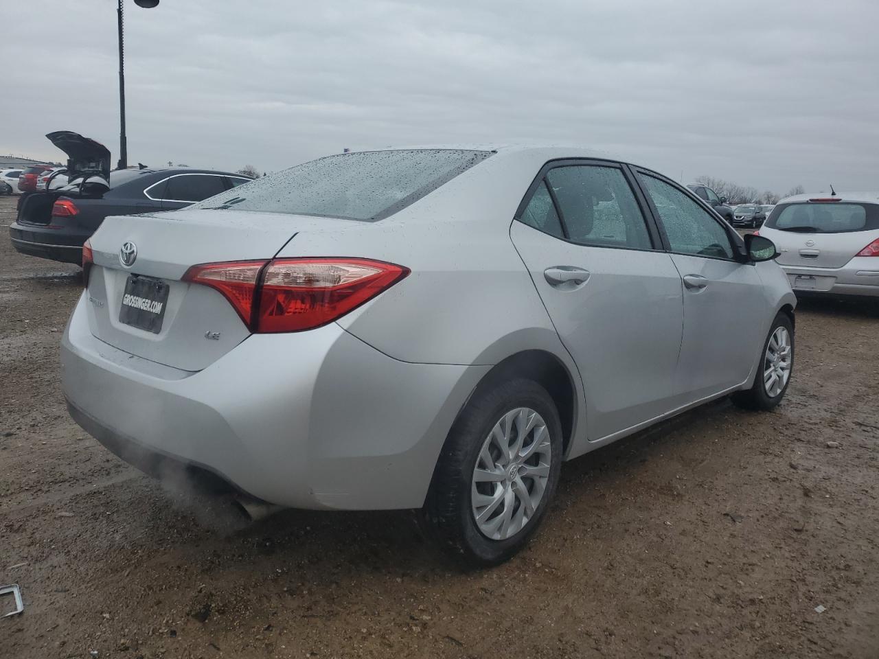 2019 TOYOTA COROLLA L - Фото 3