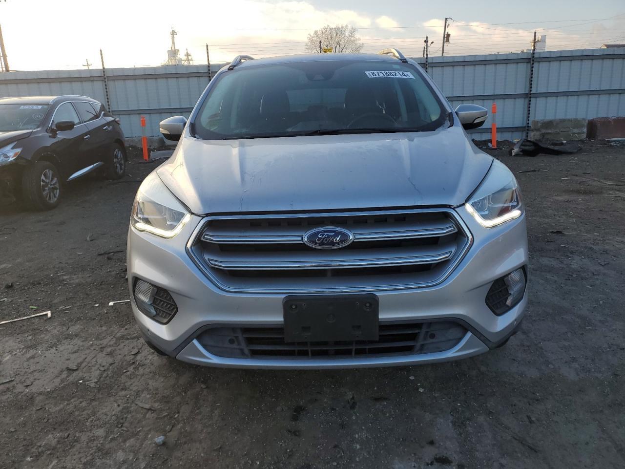 2017 FORD ESCAPE TIT - Image 5