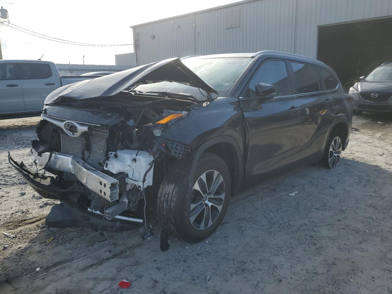 2024 TOYOTA HIGHLANDER