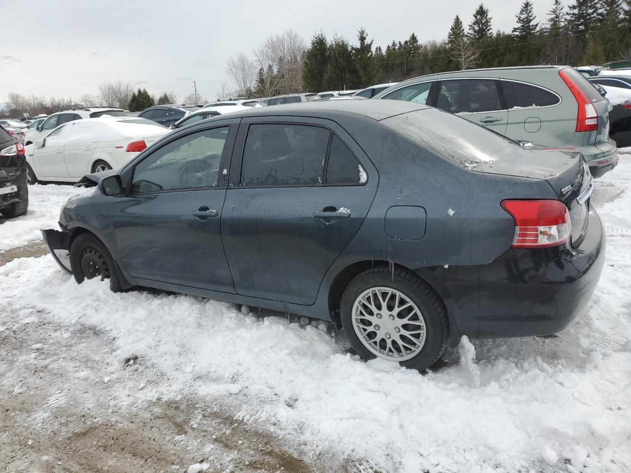 2011 TOYOTA YARIS - Image 2