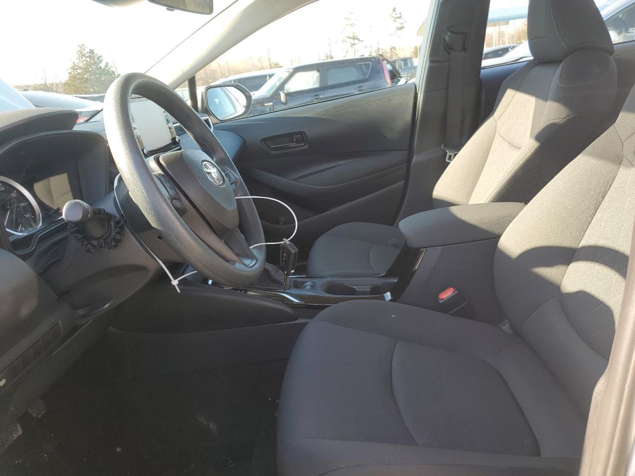2022 TOYOTA COROLLA LE - Фото 7