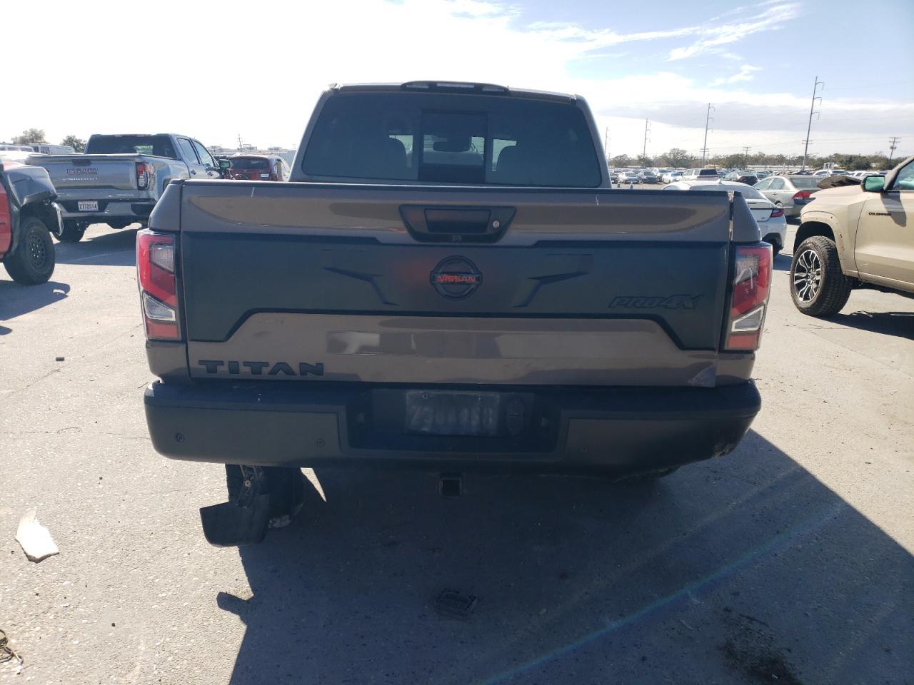 2021 NISSAN TITAN SV - Image 6