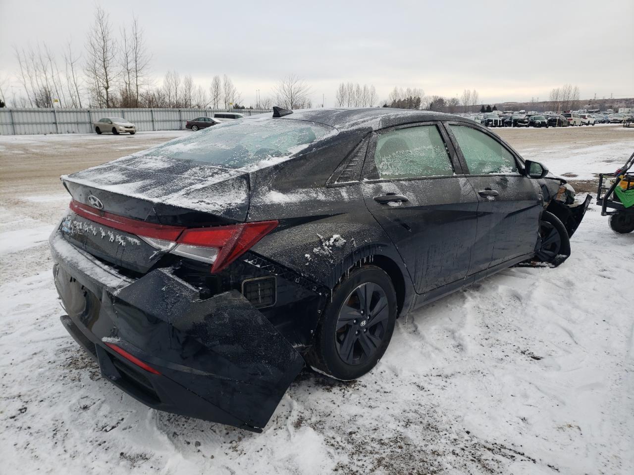 2022 HYUNDAI ELANTRA SE - Фото 3