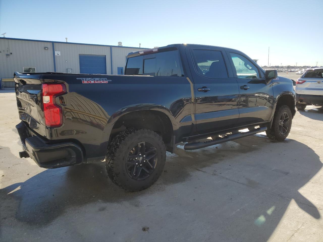 2019 CHEVROLET SILVERADO - Фото 3