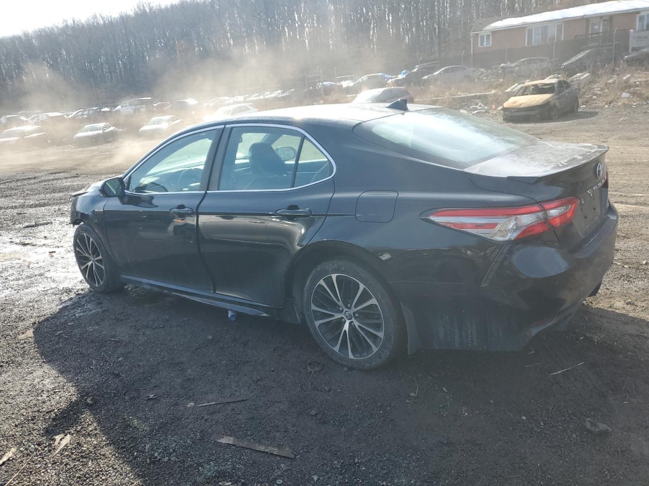 2019 TOYOTA CAMRY L - Фото 2