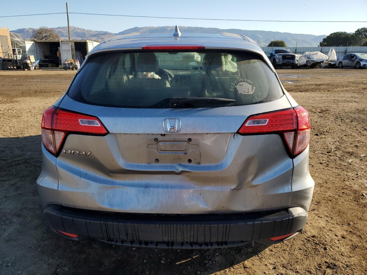 2018 HONDA HR-V LX - Image 6