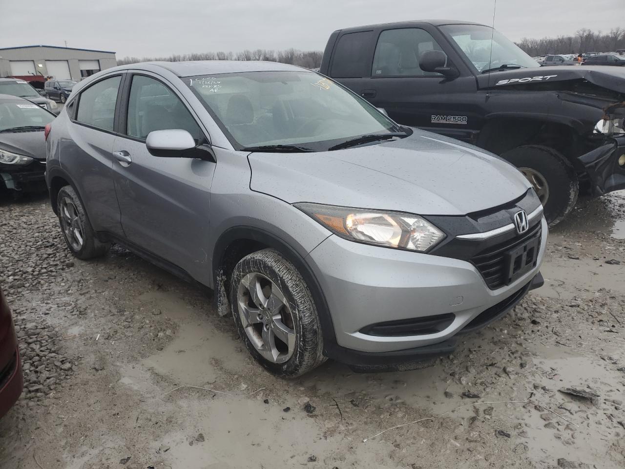 2018 HONDA HR-V LX - Фото 4