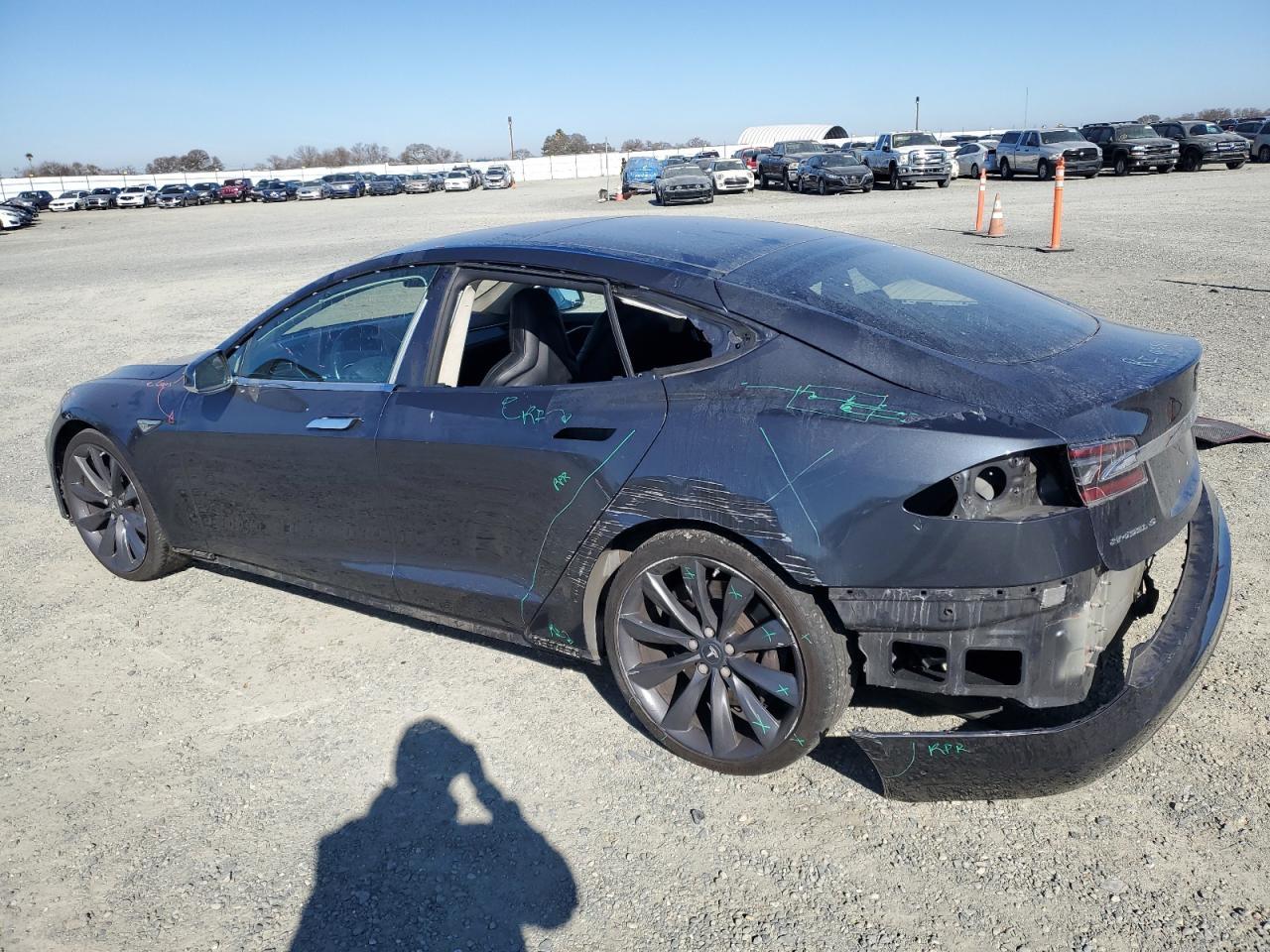 2015 TESLA MODEL S 70 - Image 2