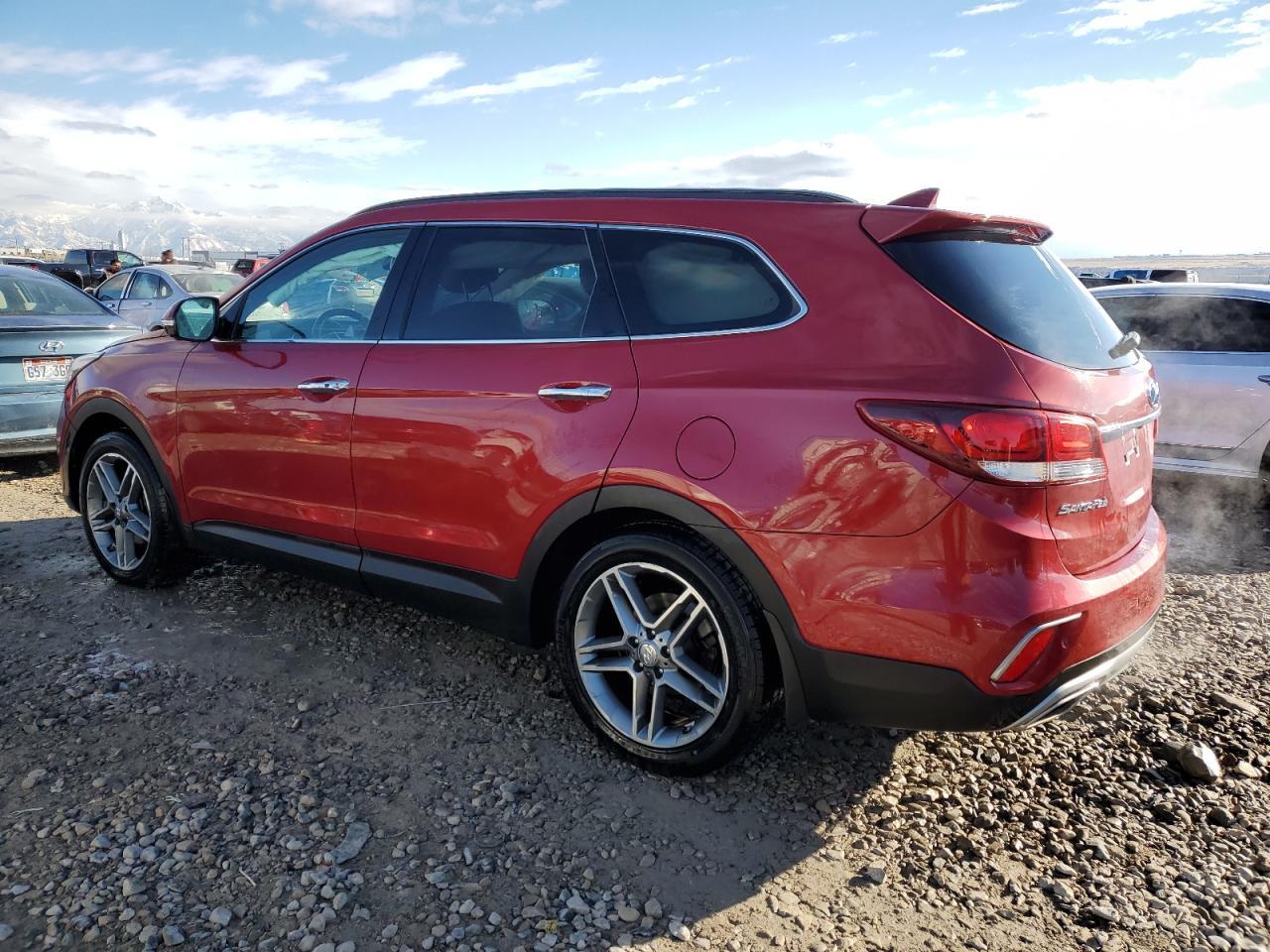 2017 HYUNDAI SANTA FE S - Image 2