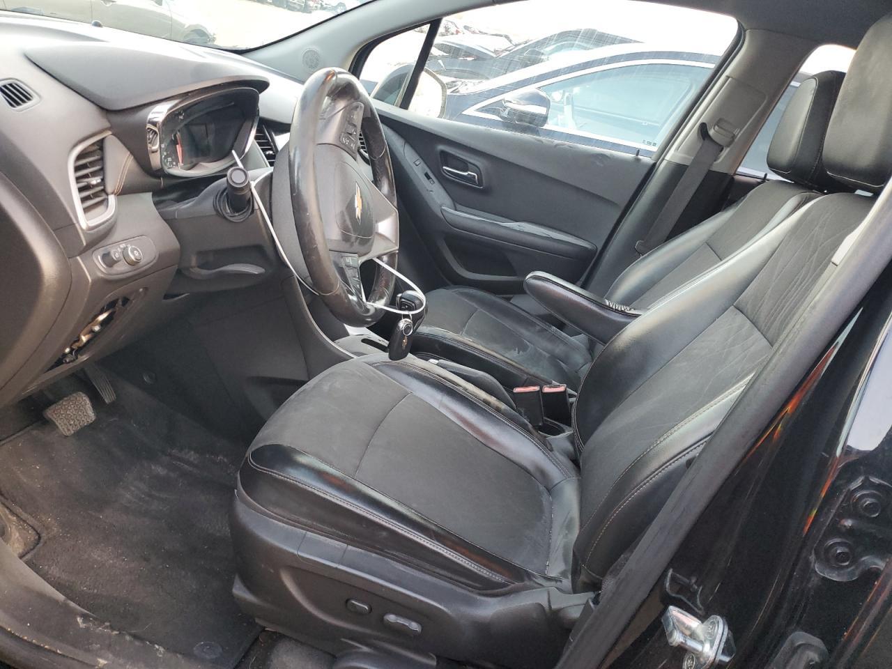 2019 CHEVROLET TRAX 1LT - Image 7