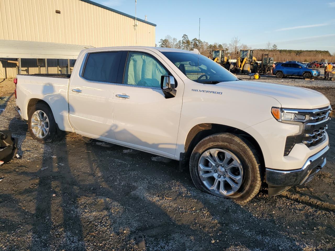 2024 CHEVROLET SILVERADO - Image 4