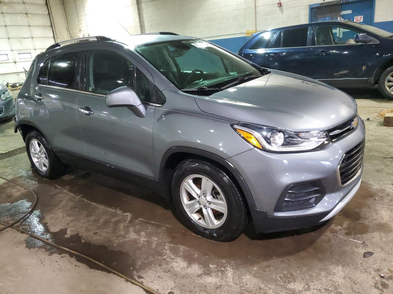2019 CHEVROLET TRAX 1LT - Фото 4