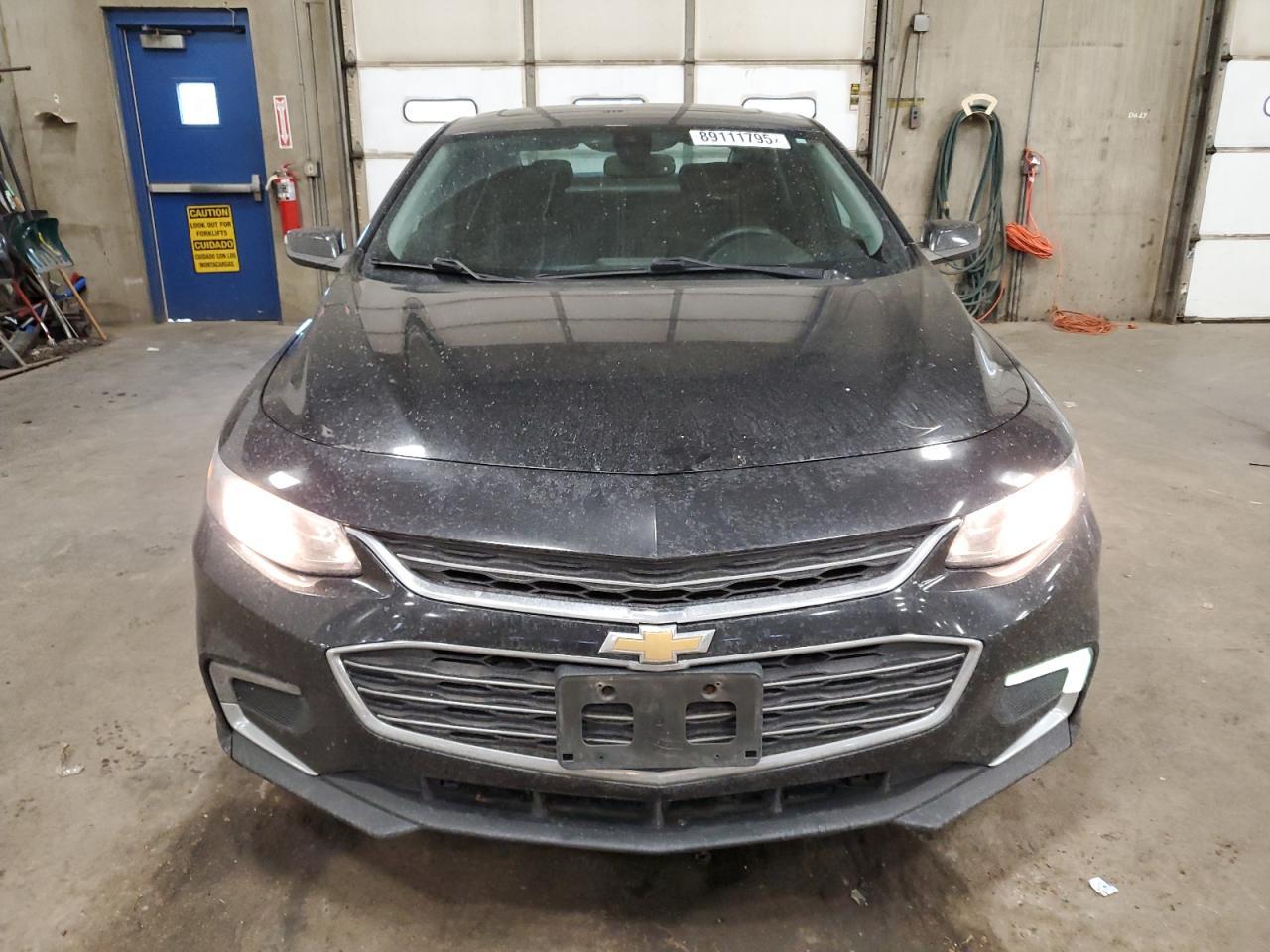 2017 CHEVROLET MALIBU LT - Image 5